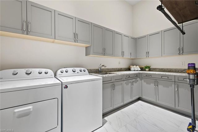 14179 Charthouse CT, Naples, FL 34114