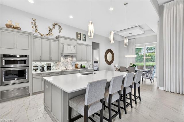 14179 Charthouse CT, Naples, FL 34114