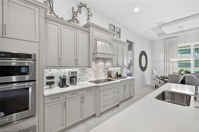 14179 Charthouse CT, Naples, FL 34114