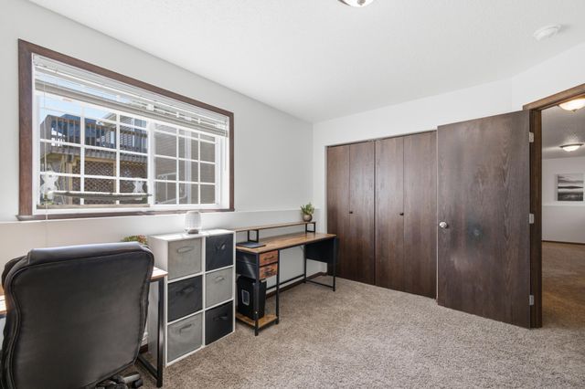 1034 29th Avenue W, West Fargo, ND 58078