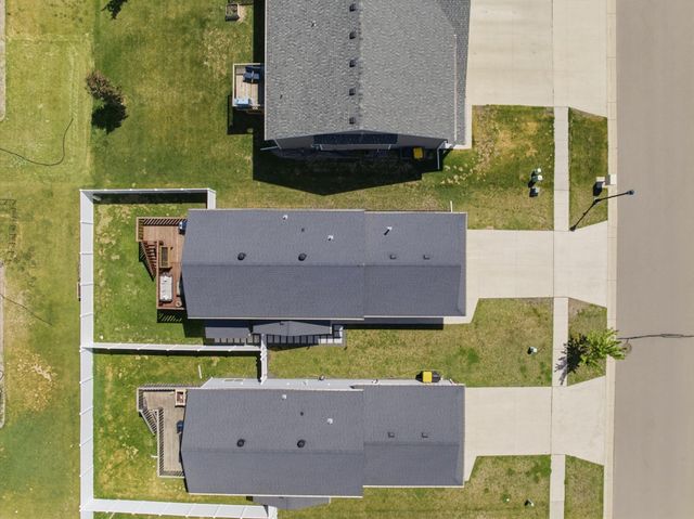 1034 29th Avenue W, West Fargo, ND 58078