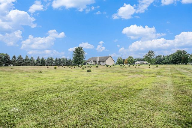 3045 Portage Prairie Trail, Niles, MI 49120