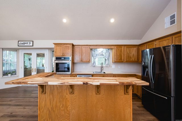 97 Emerald Drive, Maumelle, AR 72113
