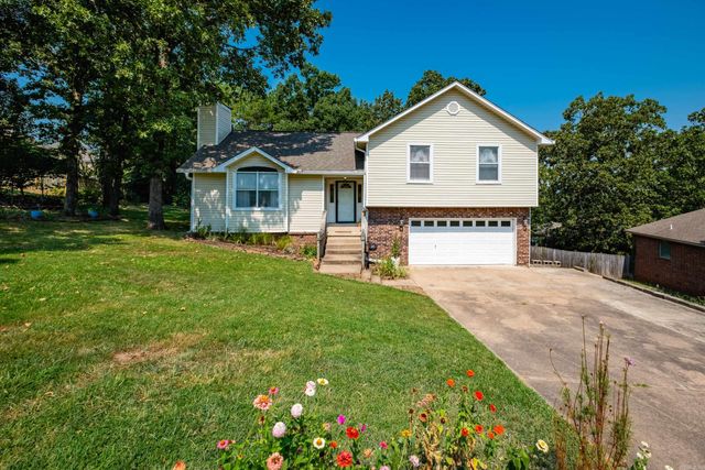 97 Emerald Drive, Maumelle, AR 72113