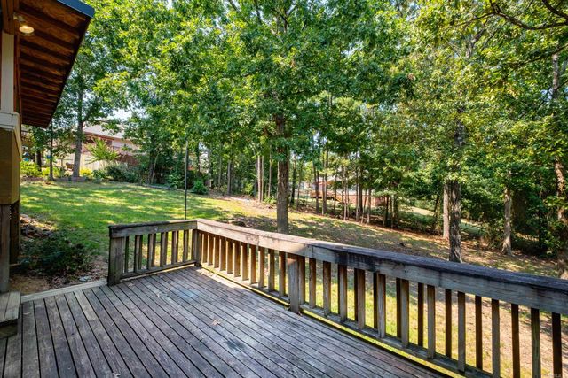 97 Emerald Drive, Maumelle, AR 72113