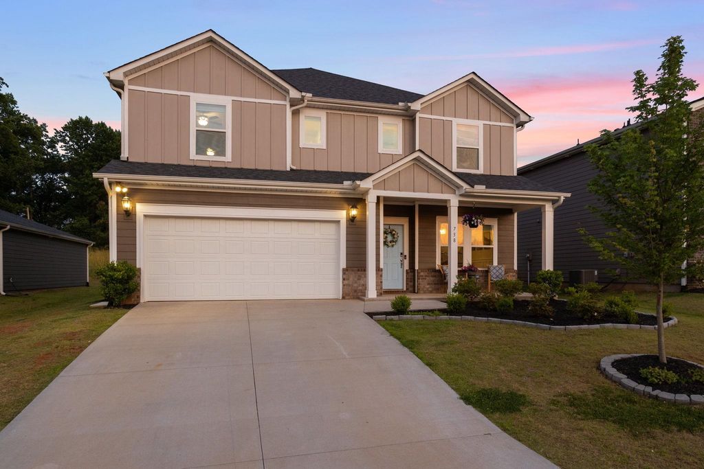 738 Burghley Circle, Greer, SC 29651