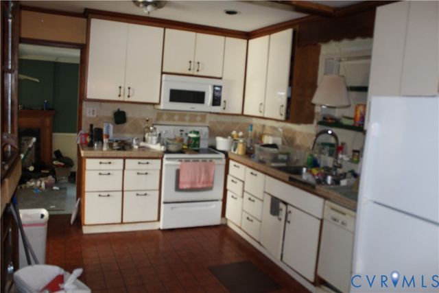 7251 Stonewall Dr, Mechanicsville, VA 23111