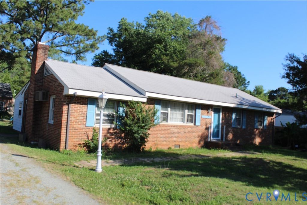 7251 Stonewall Dr, Mechanicsville, VA 23111