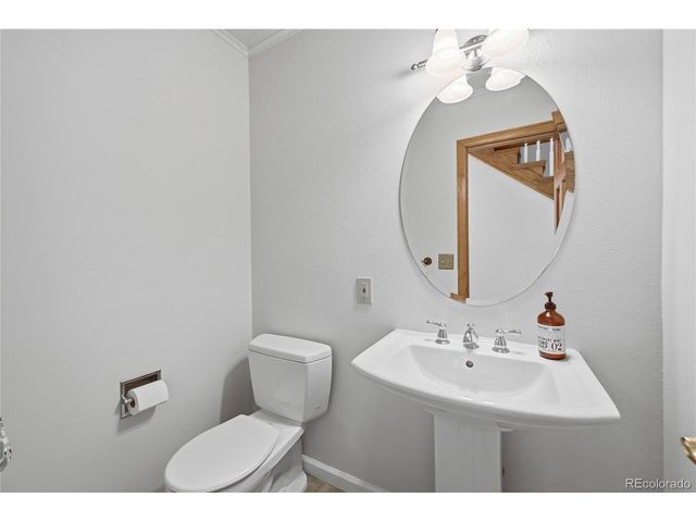 2688 S Macon Ct, Aurora, CO 80014