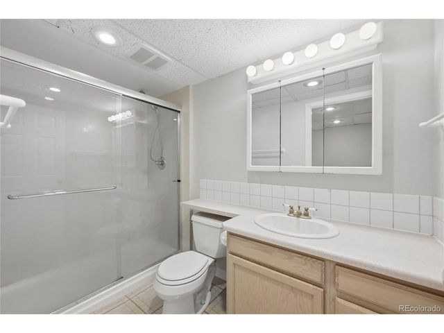 2688 S Macon Ct, Aurora, CO 80014