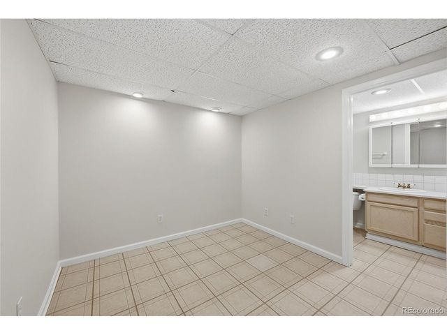 2688 S Macon Ct, Aurora, CO 80014