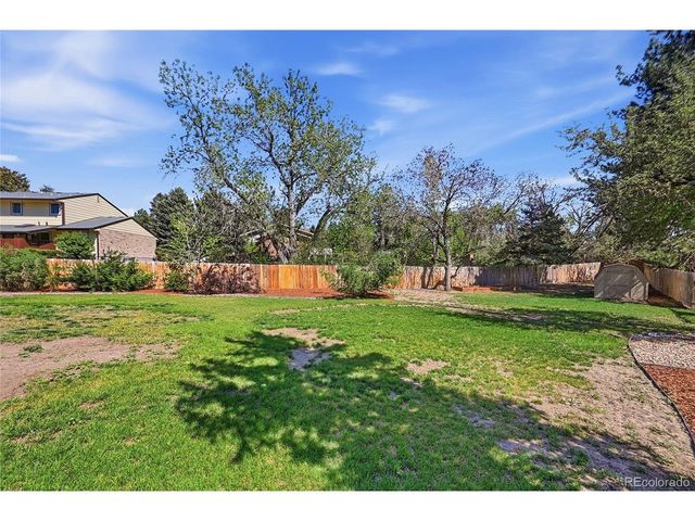 2688 S Macon Ct, Aurora, CO 80014