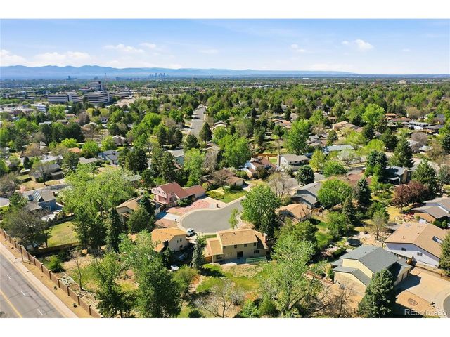 2688 S Macon Ct, Aurora, CO 80014