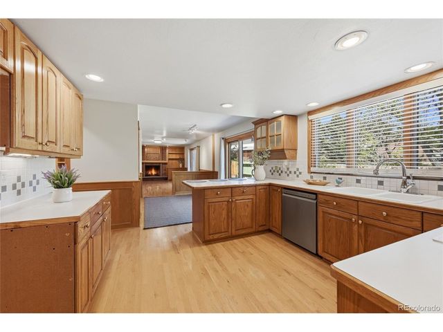 2688 S Macon Ct, Aurora, CO 80014