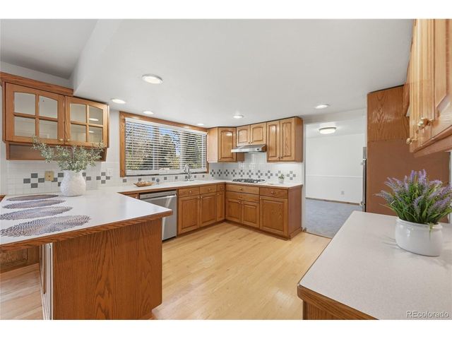 2688 S Macon Ct, Aurora, CO 80014