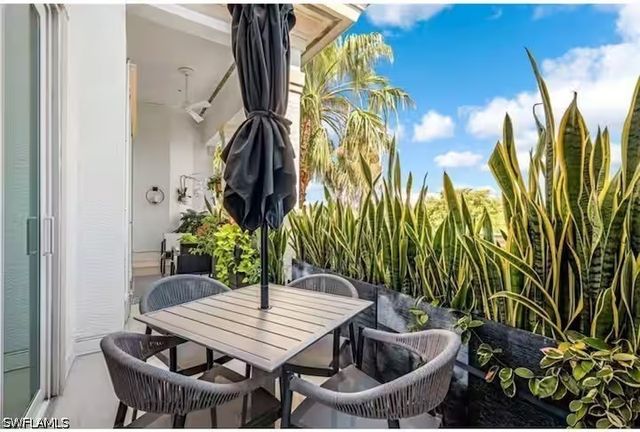 365 5th AVE S 307, Naples, FL 34102