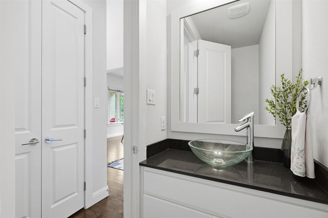 6010 Belmont Avenue, Dallas, TX 75206