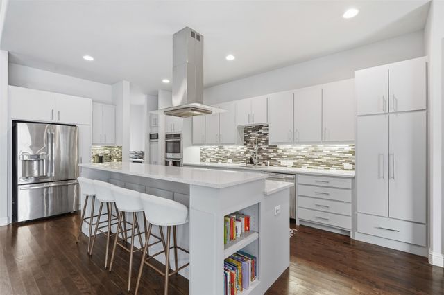 6010 Belmont Avenue, Dallas, TX 75206