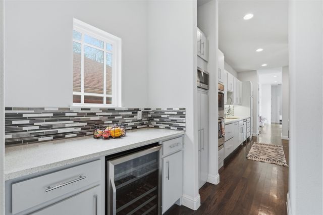 6010 Belmont Avenue, Dallas, TX 75206