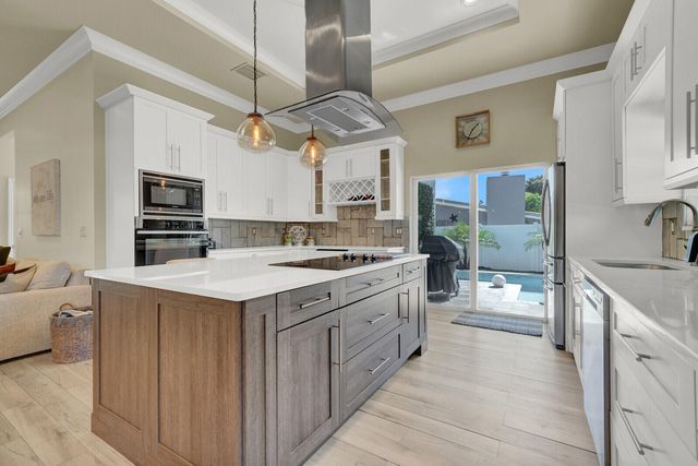 875 SE 13th Avenue, Deerfield Beach, FL 33441