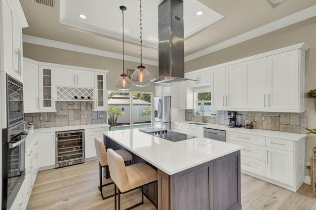 875 SE 13th Avenue, Deerfield Beach, FL 33441