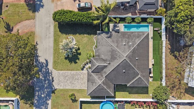 875 SE 13th Avenue, Deerfield Beach, FL 33441