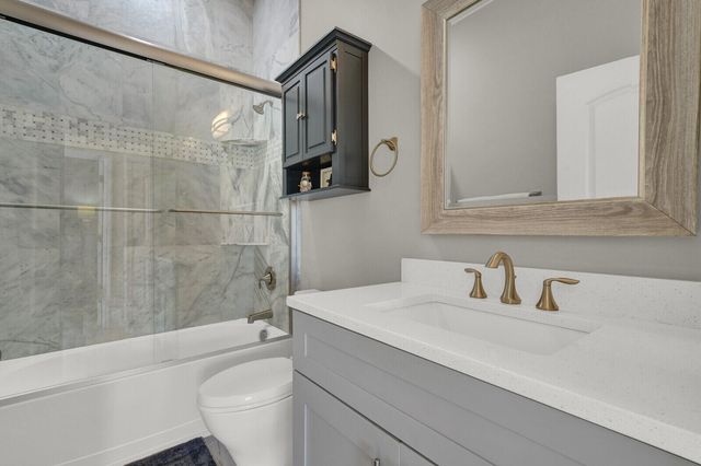 875 SE 13th Avenue, Deerfield Beach, FL 33441