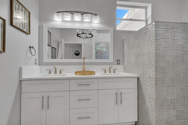 875 SE 13th Avenue, Deerfield Beach, FL 33441