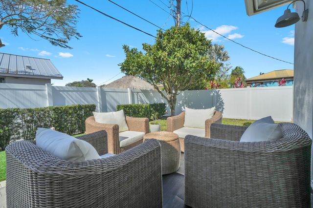 875 SE 13th Avenue, Deerfield Beach, FL 33441