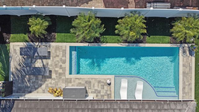 875 SE 13th Avenue, Deerfield Beach, FL 33441