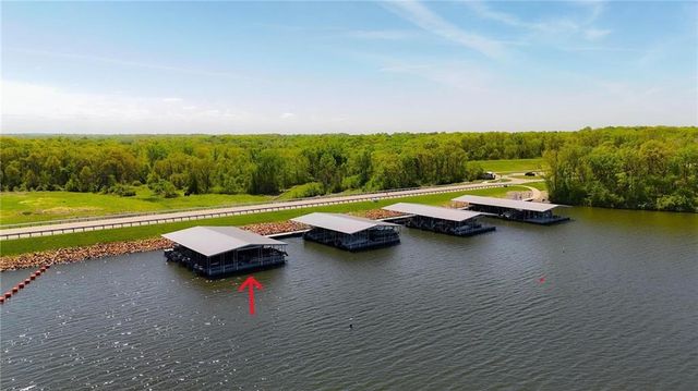 13 Tahoma Ridge, Lake Winnebago, MO 64034