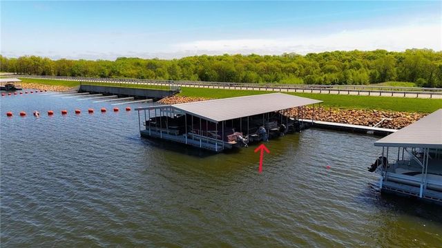 13 Tahoma Ridge, Lake Winnebago, MO 64034
