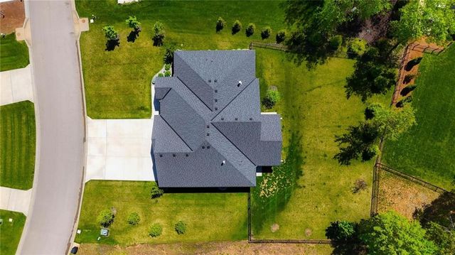 13 Tahoma Ridge, Lake Winnebago, MO 64034