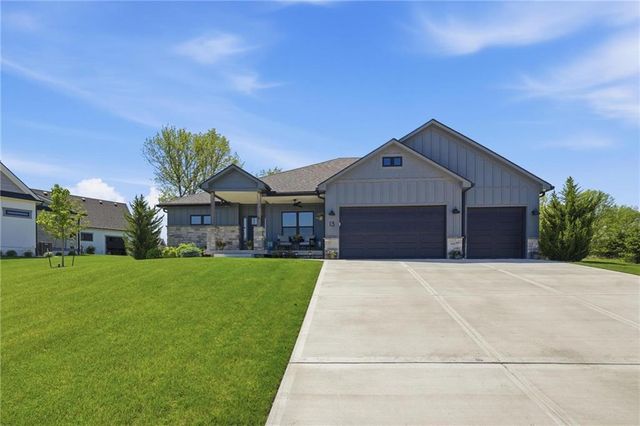 13 Tahoma Ridge, Lake Winnebago, MO 64034