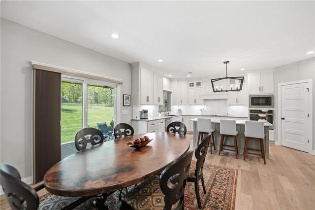 13 Tahoma Ridge, Lake Winnebago, MO 64034
