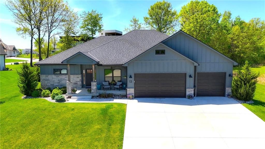 13 Tahoma Ridge, Lake Winnebago, MO 64034