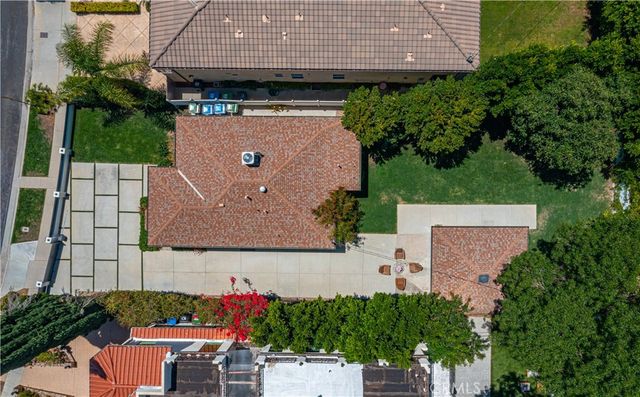 5143 Newcastle, Encino, CA 91316