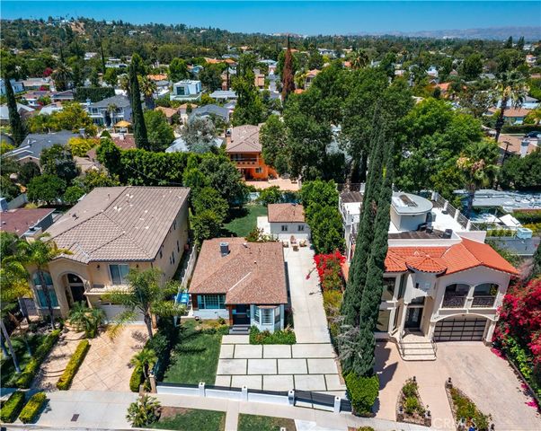 5143 Newcastle, Encino, CA 91316