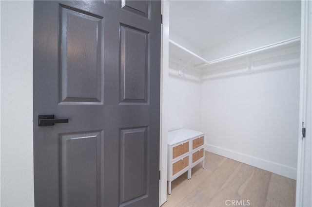 5143 Newcastle, Encino, CA 91316