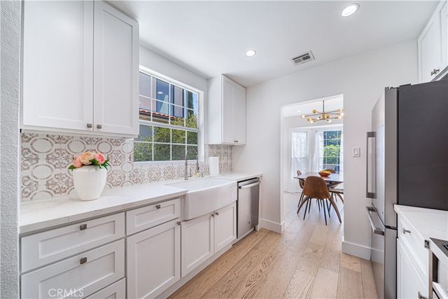 5143 Newcastle, Encino, CA 91316