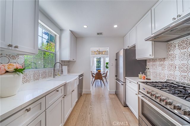 5143 Newcastle, Encino, CA 91316