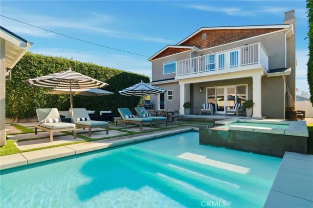 2311 W Clark Avenue, Burbank, CA 91506