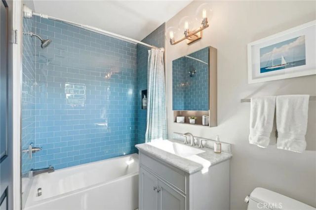 2311 W Clark Avenue, Burbank, CA 91506