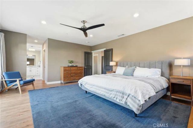 2311 W Clark Avenue, Burbank, CA 91506