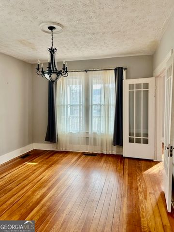 323 E COLLEGE Street, Griffin, GA 30224