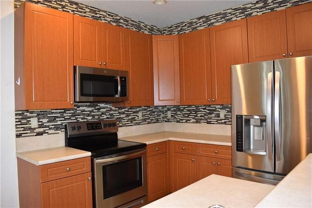 2851 W Prospect Road 1211, Tamarac, FL 33309