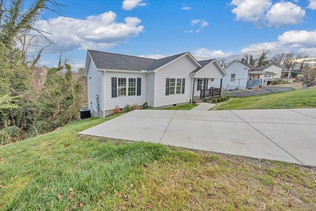 2315 Vale AVE, Roanoke, VA 24012