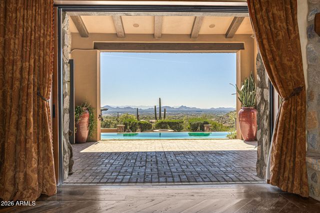 10935 E GRANDVIEW Way, Scottsdale, AZ 85255