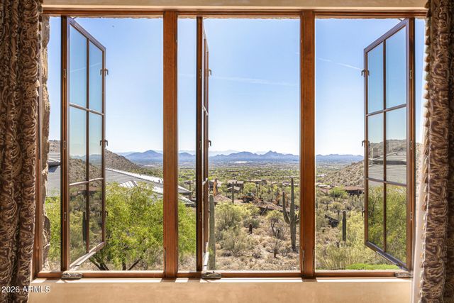 10935 E GRANDVIEW Way, Scottsdale, AZ 85255