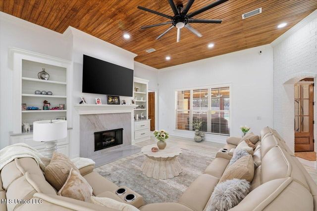111 Pecan Ridge, Brandon, MS 39047